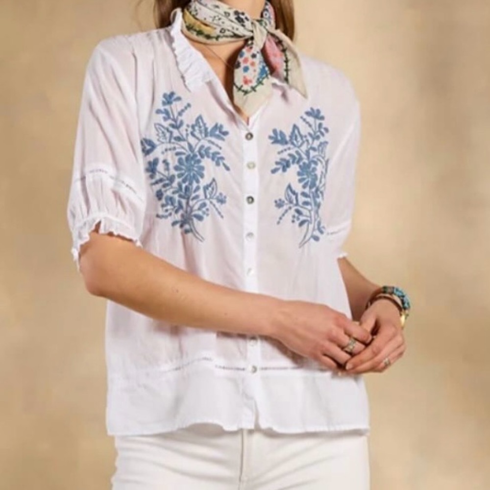 NWT Sundance JP And Mattie White Blue Sabine Embroidered Floral Blouse Top M